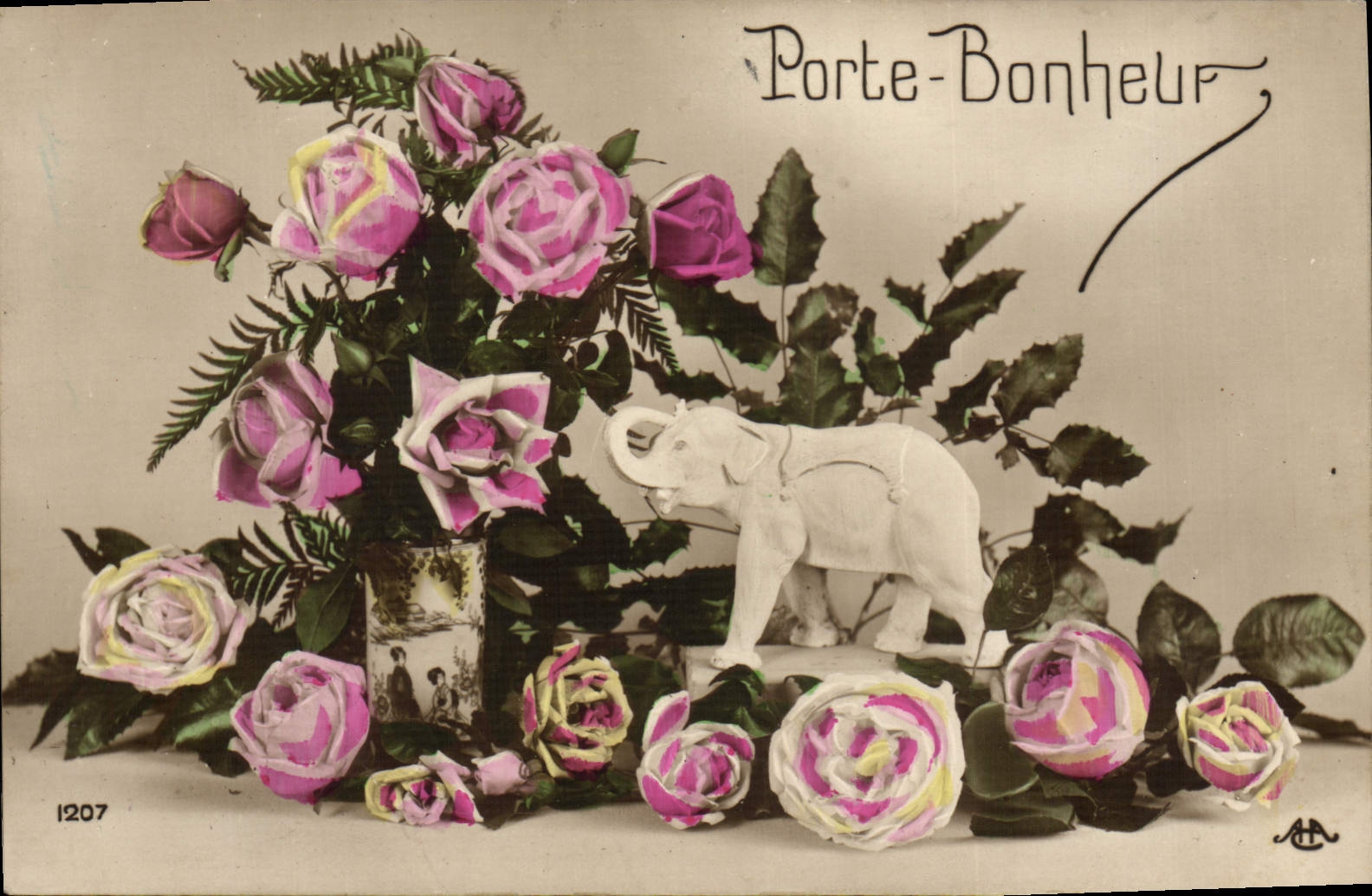 CPA Fantaisie Fleurs Roses Elephant Blanc 