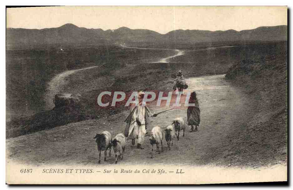 CPA Sur la route du col de Sfa Moutons