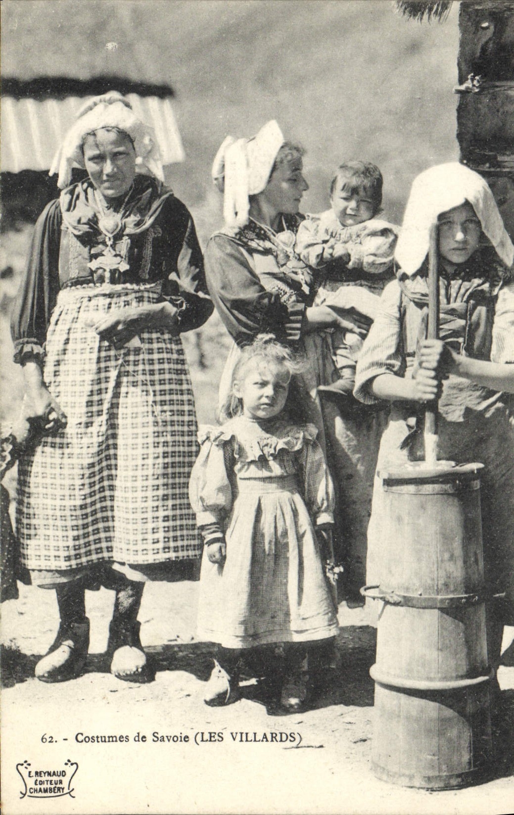 Costumes de Savoie (LES VILLARDS) — E. REYNAUD ÉDITEUR CHAMBERTY, n°62