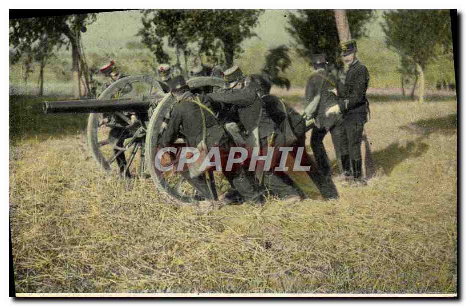 CPA Militaria Artigliera Piazzamento di un pezzo Canon 