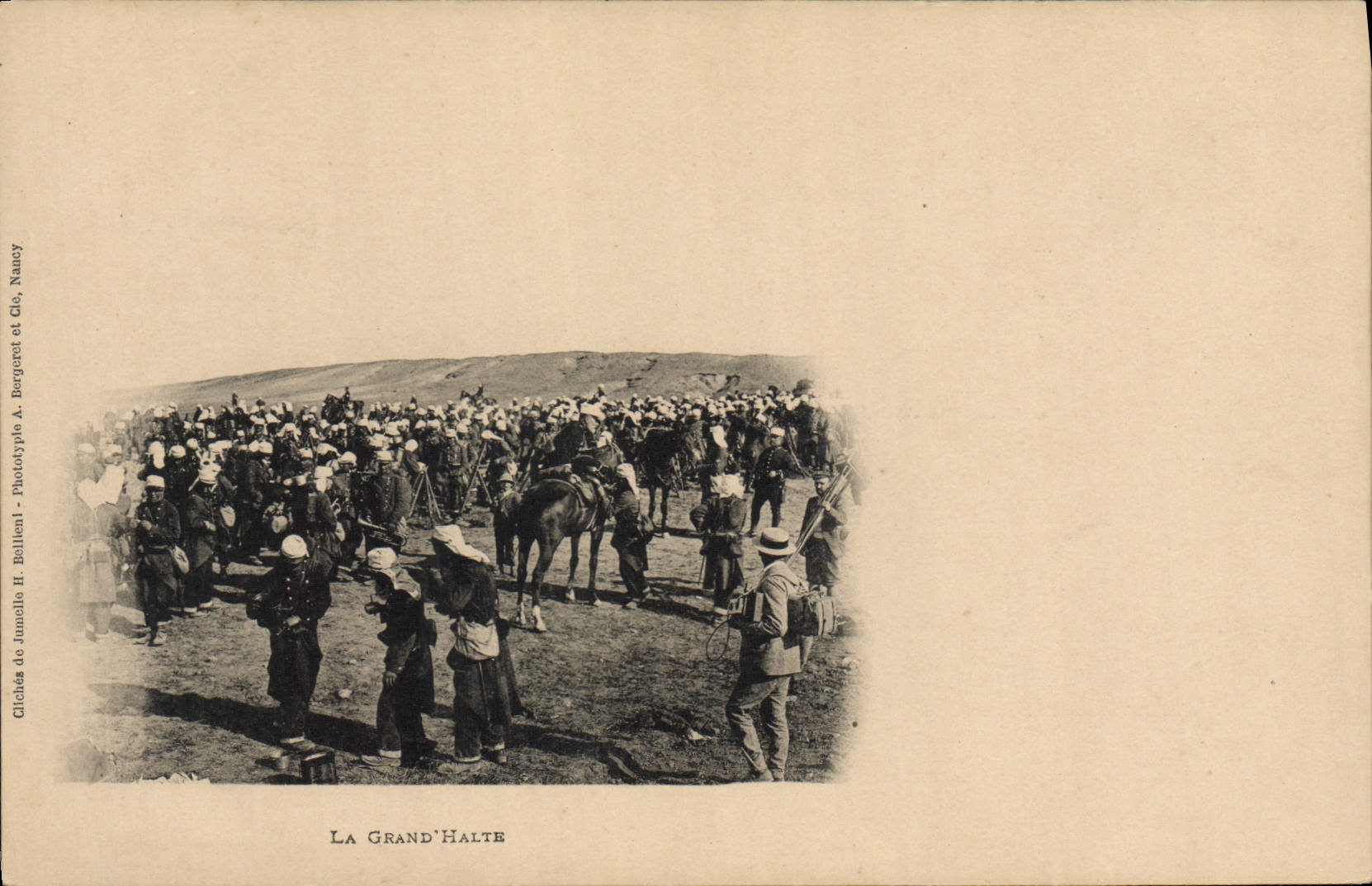 La Grand'Halte — scène de campement militaire — cliché de Jumelle H. Bullenl, phototypie A. Bergueret et Cie, Nancy