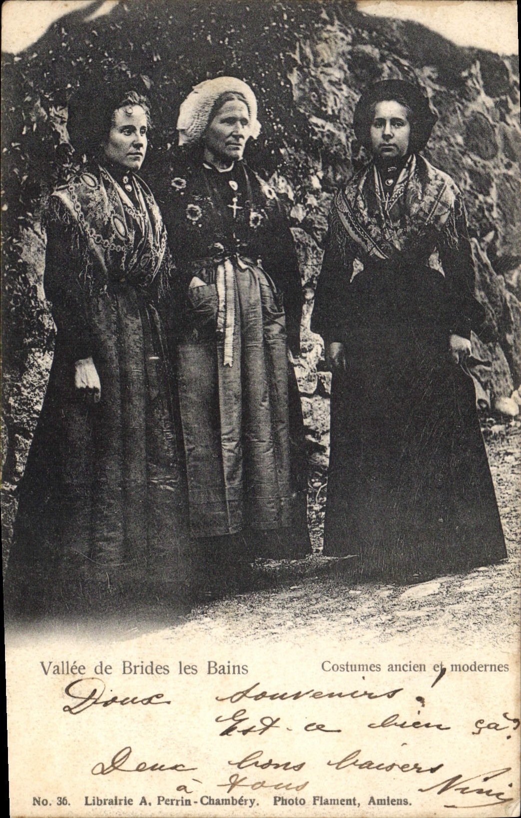 CPA Folklore Vallee de Brides les Bains 