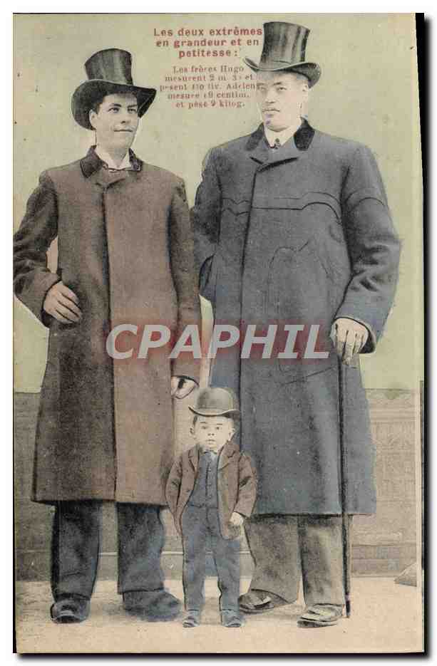 CPA Foklore Geant Freres Hugo Adrien 