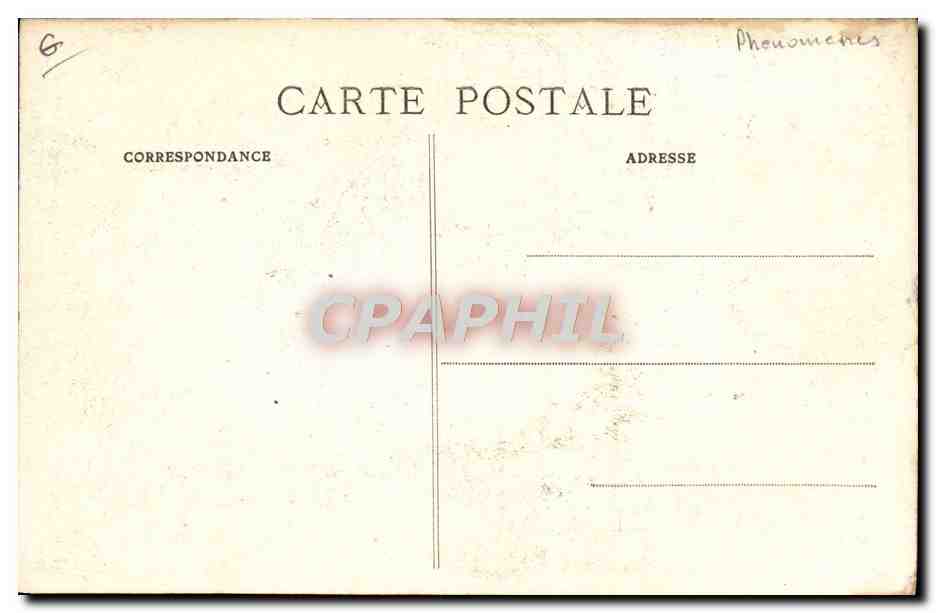 Grupo frente a un vehículo automovilístico — Phanoumenes — Tarjeta postal — Reverso