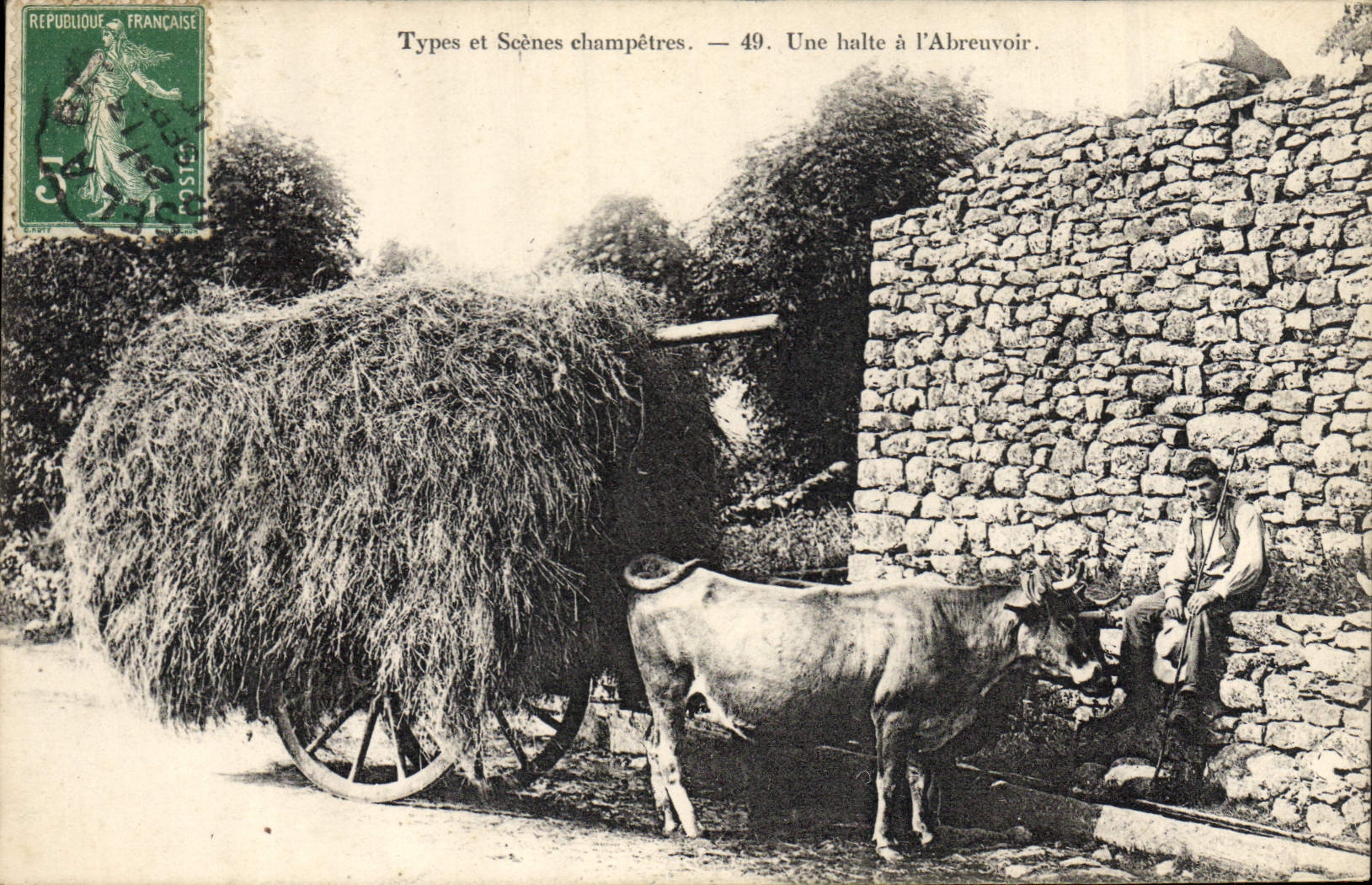 CPA Folklore Une halte a l'abreuvoir Attelage 