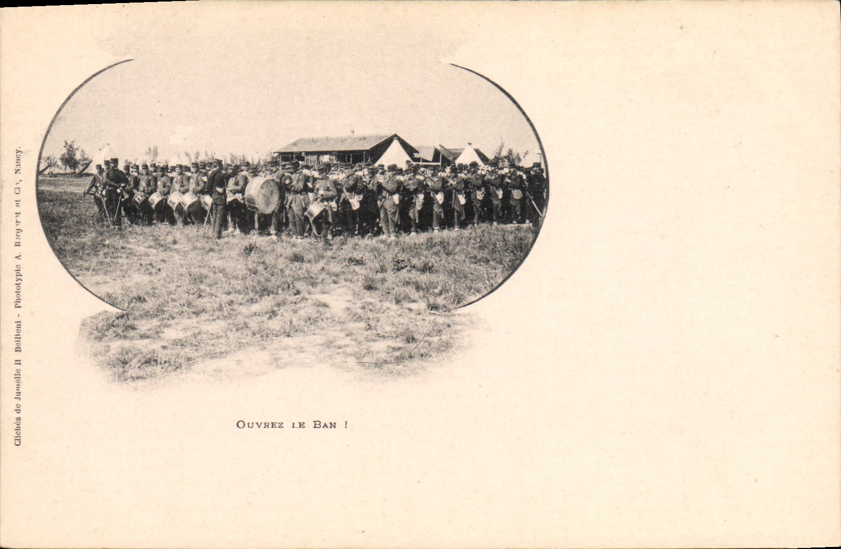 Soldats en formation — camp militaire — clichés de Jumelle II, phototypie A. Burguet et Cie, Nancy