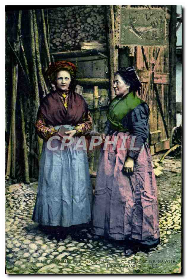 CPA Folklore Costumes de Savoie Les Beauges 