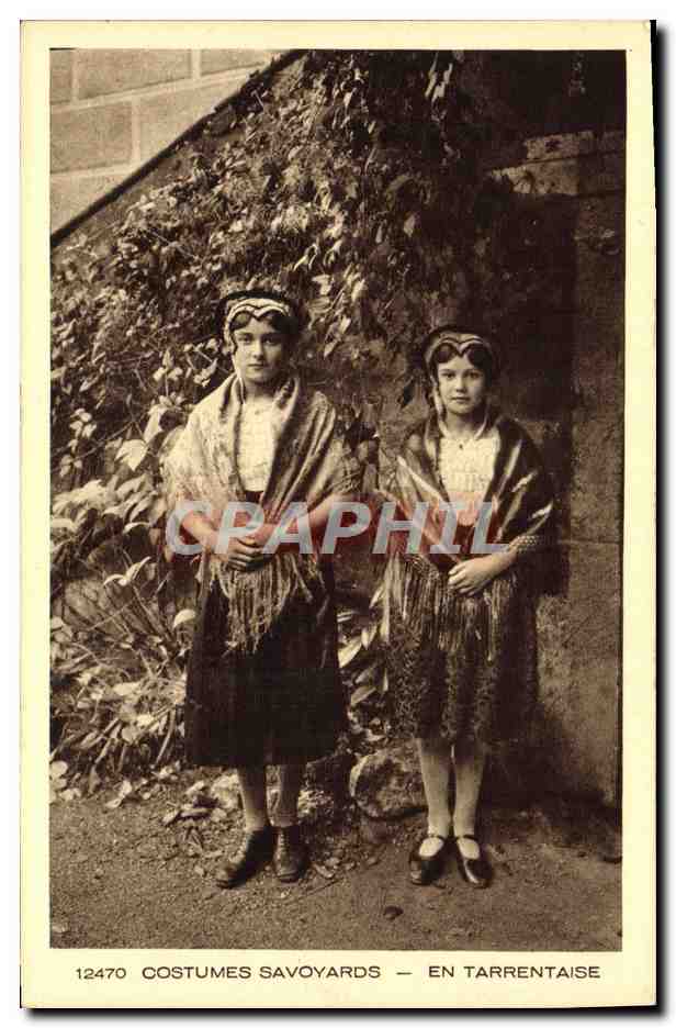 CPA Folklore Costumes savoyards En Tarentaise
