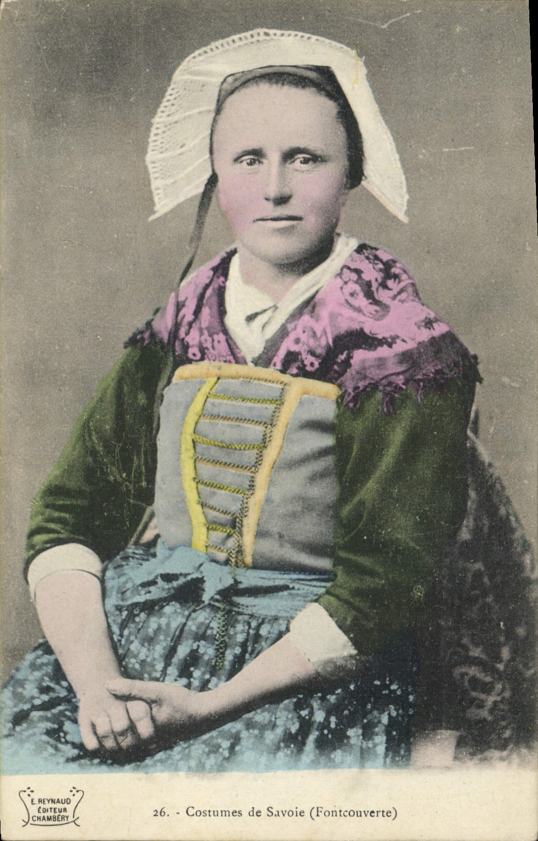 CPA Folklore Costumes de Savoie Fontcouverte 