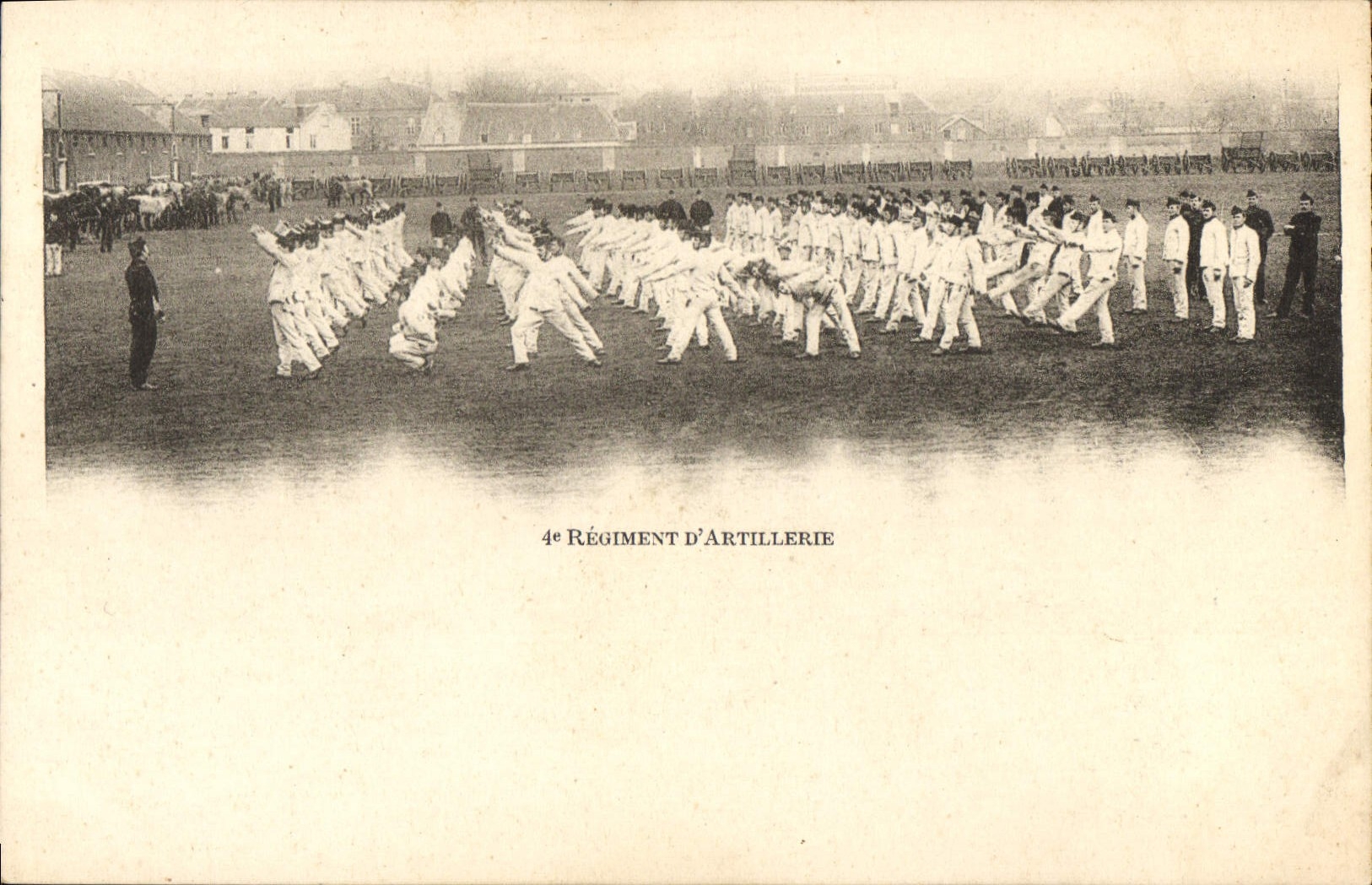 CPA Militaria 4eme regiment d'artillerie 