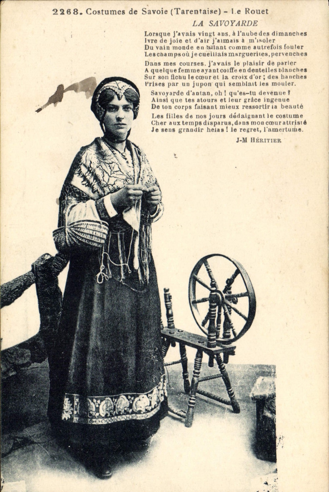 CPA Folklore Savoie Tarentaise le rouet 