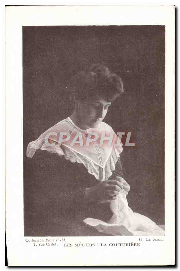 CPA Collection du Photo Rue Cadet Paris Les metiers la couturiere 
