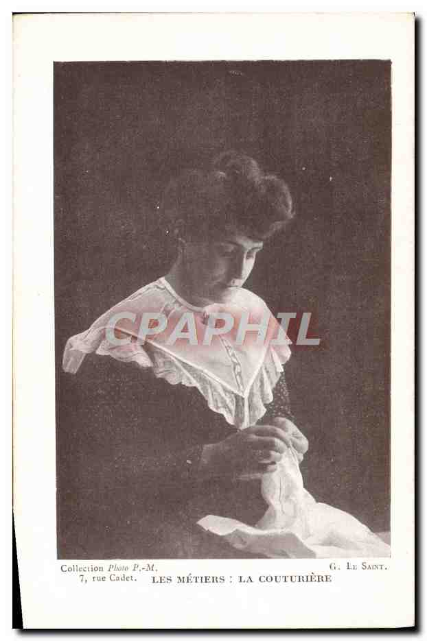 CPA Collection du Photo Rue Cadet Paris Les metiers la couturiere