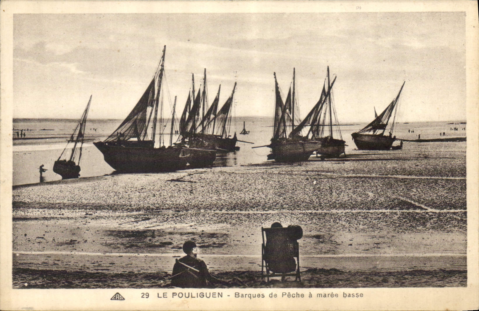 Le Pouliguen - Barques de Pêche à marée basse — éditeur C'° Aliscienne des Arts Pbcmicanonnes, Strasbourg — n° 29