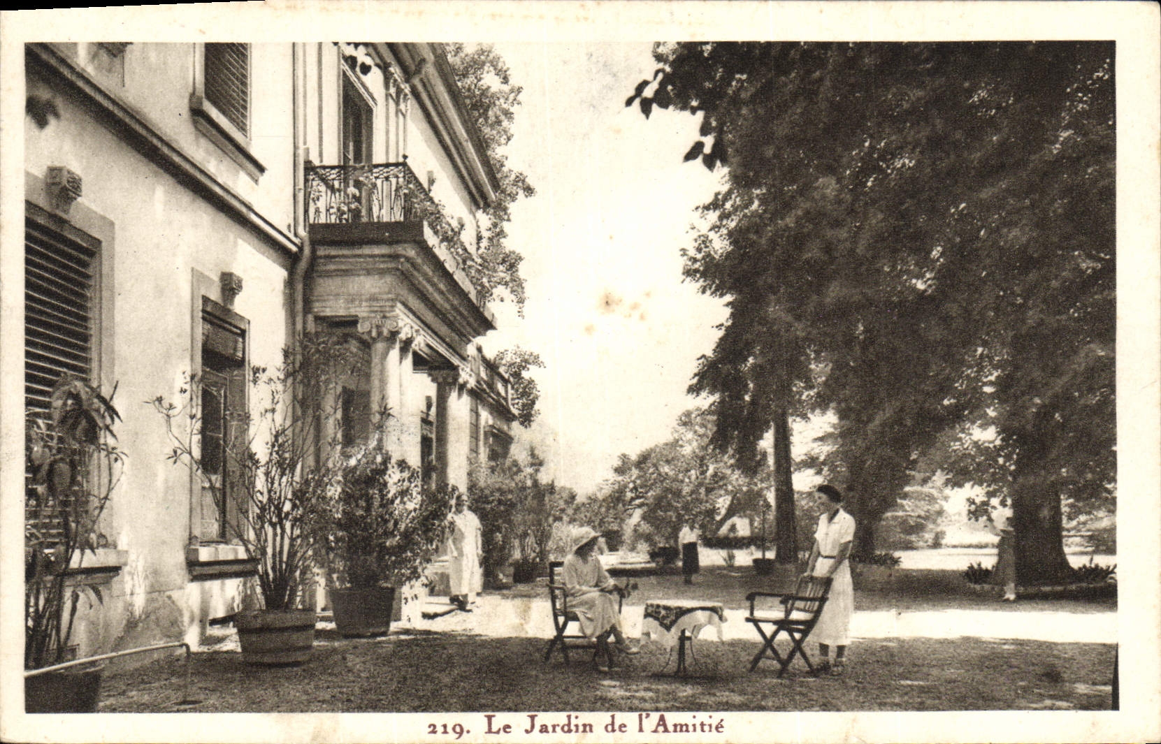 CPA Le jardin de l'amitie