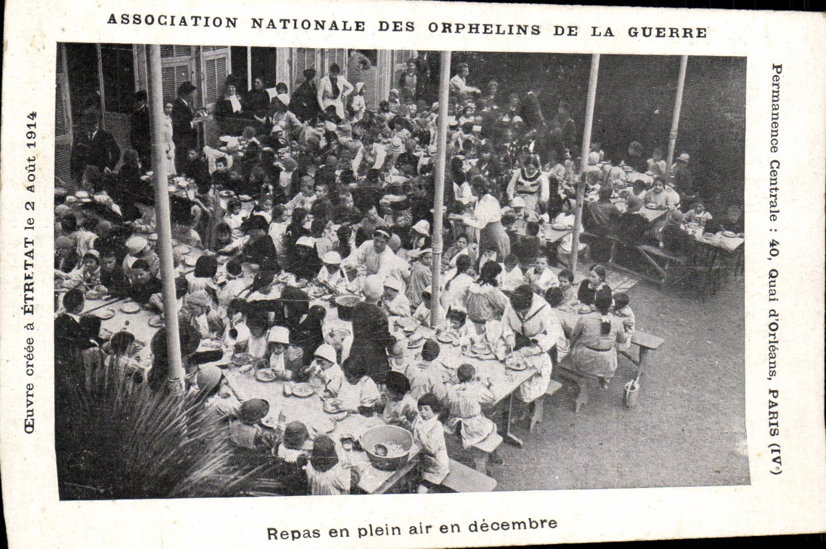 CPA Orphelins de la guerre Repas en plein air en decembre 