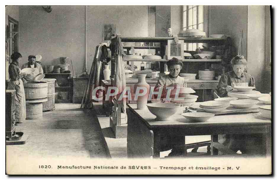 Manufacture Nationale de SÈVRES — Trempage et émaillage — M. V.
