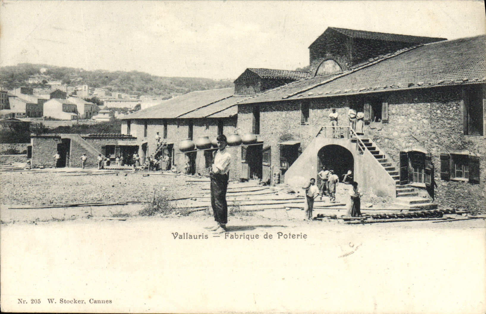 Vallauris — Fabrique de Poterie — W. Stocker, Cannes, Nr. 205