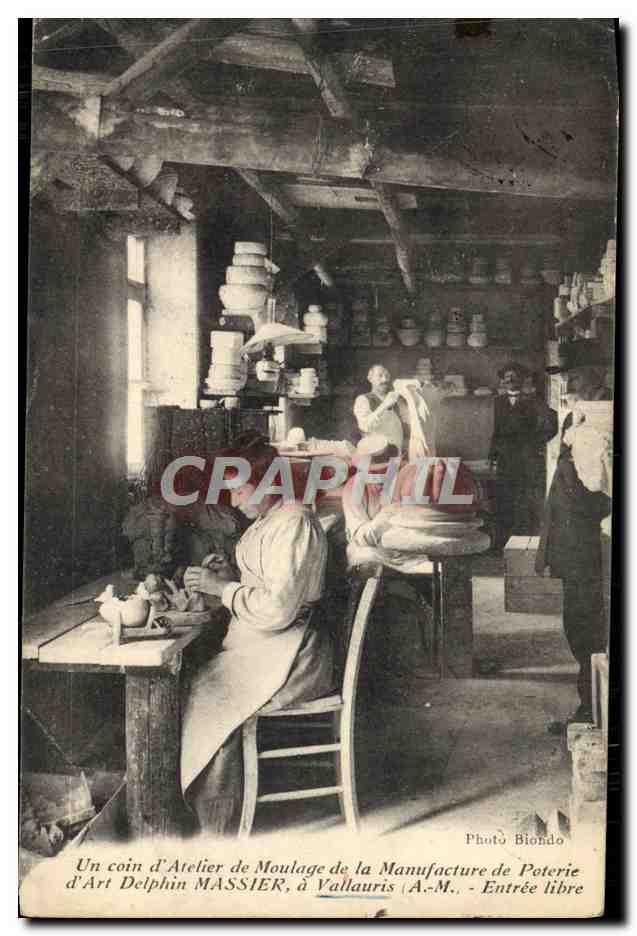 Atelier de moulage de la Manufacture de Poterie d'Art Delphin MASSIER à Vallauris — Photo Biondo