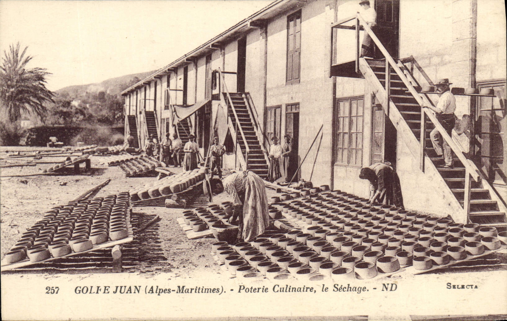 Golfe Juan (Alpes-Maritimes) — Poterie Culinaire, le Séchage — Selecta, n°257