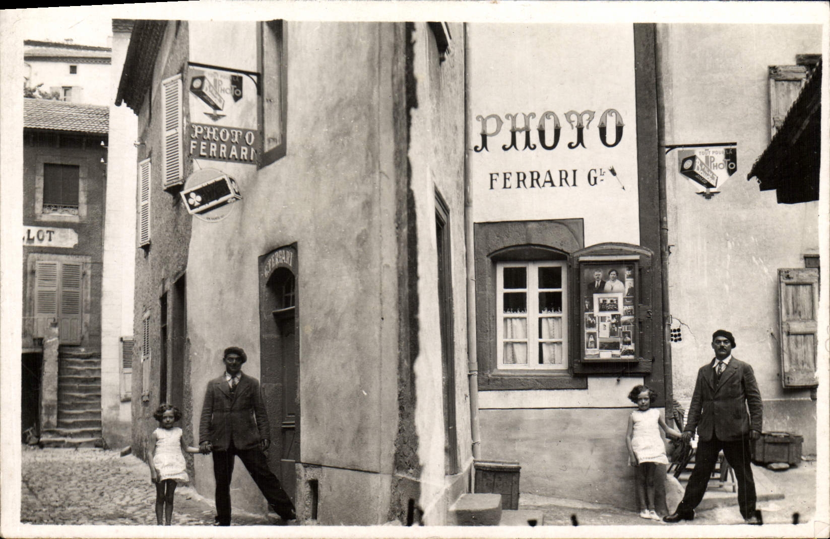 CARTE PHOTO Photographie Ferrari 