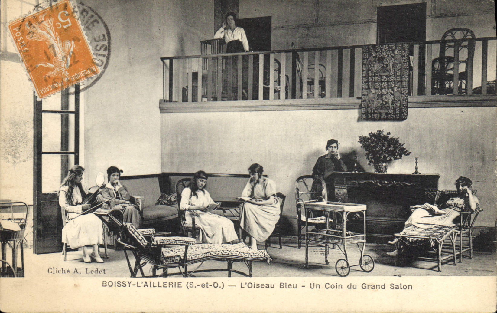 Boissy-l'Aillerie (S.-et-O.) — Der Blaue Vogel — Ein Eckbereich des Großen Salons — Cliché A. Ledet