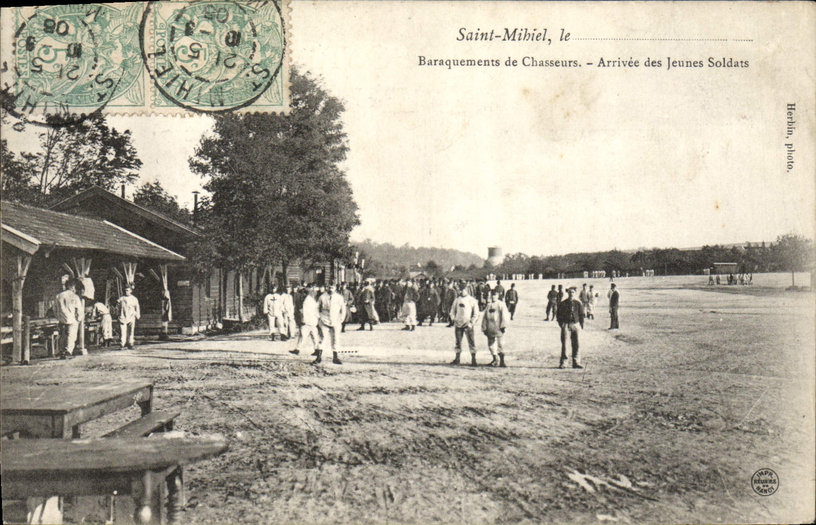 Saint-Mihiel, le — Baraquements de Chasseurs — Arrivée des Jeunes Soldats — Hertin, photo