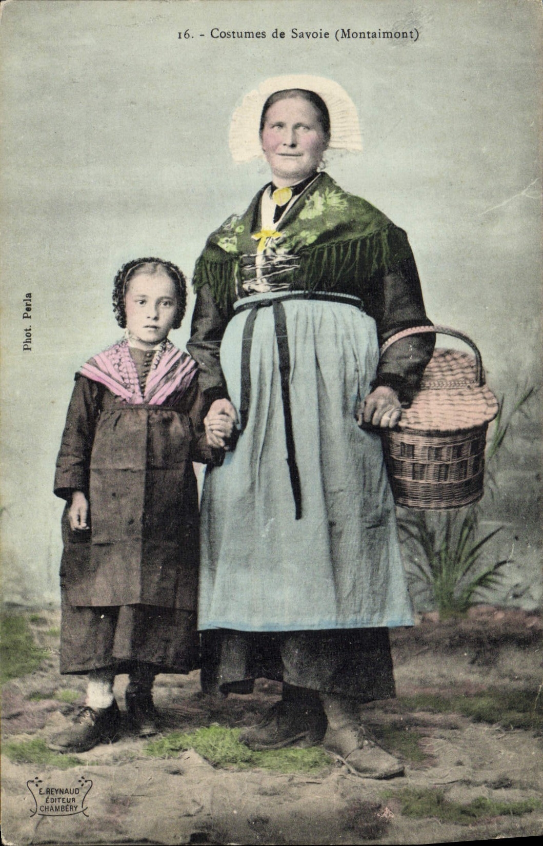 CPA Folklore Savoie Montaimont 