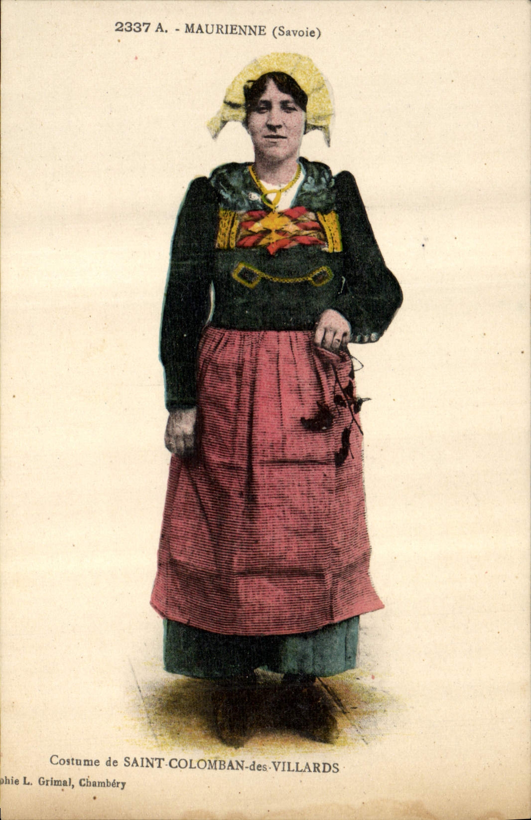 CPA Folklore Savoie Maurienne Costume de Saint Colomban des Villards