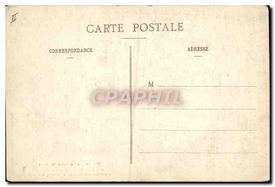 CPA Potier Poterie Manufacture de Sevres Vue d'ensemble d'une partie de la salle consacree aux Oeuvres de Sevres  — Rückseite