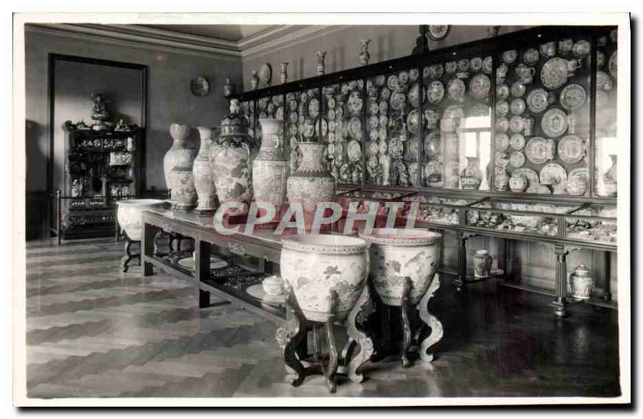 CPA Potier Poterie Ville de Geneve Musee Ariana Porcelaines orientales