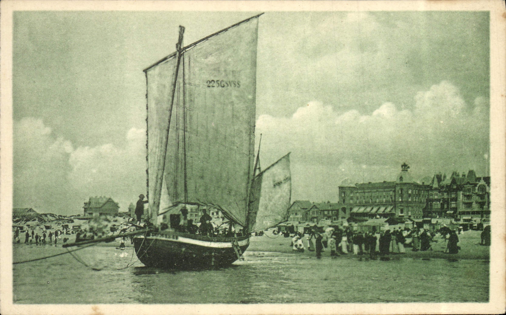 Berck-Plage — Voilier avant le départ pour la promenade — Photetelio, 85, rue Letellier, Paris