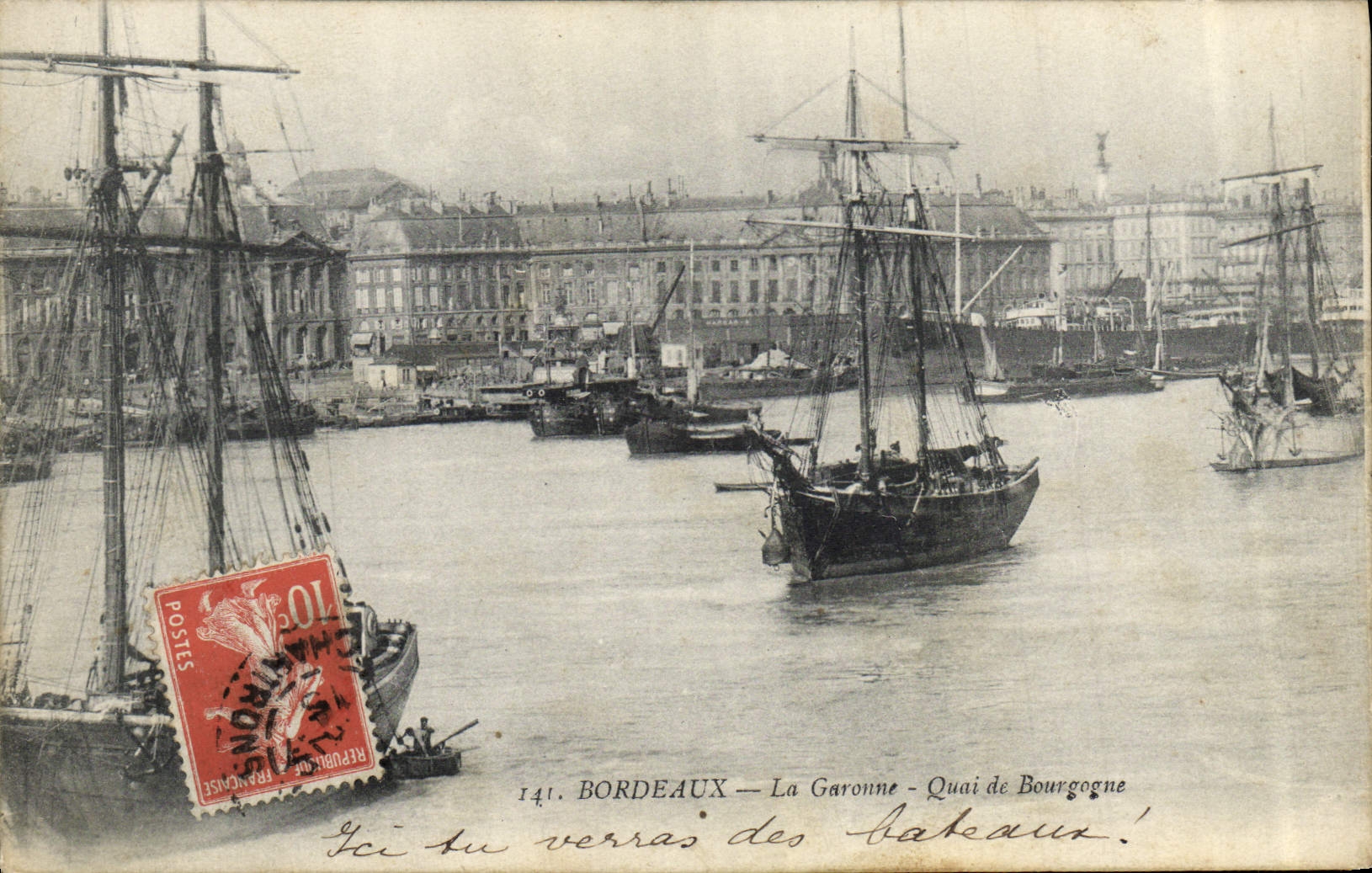 Bordeaux — La Garonne — Quai de Bourgogne — Bateaux