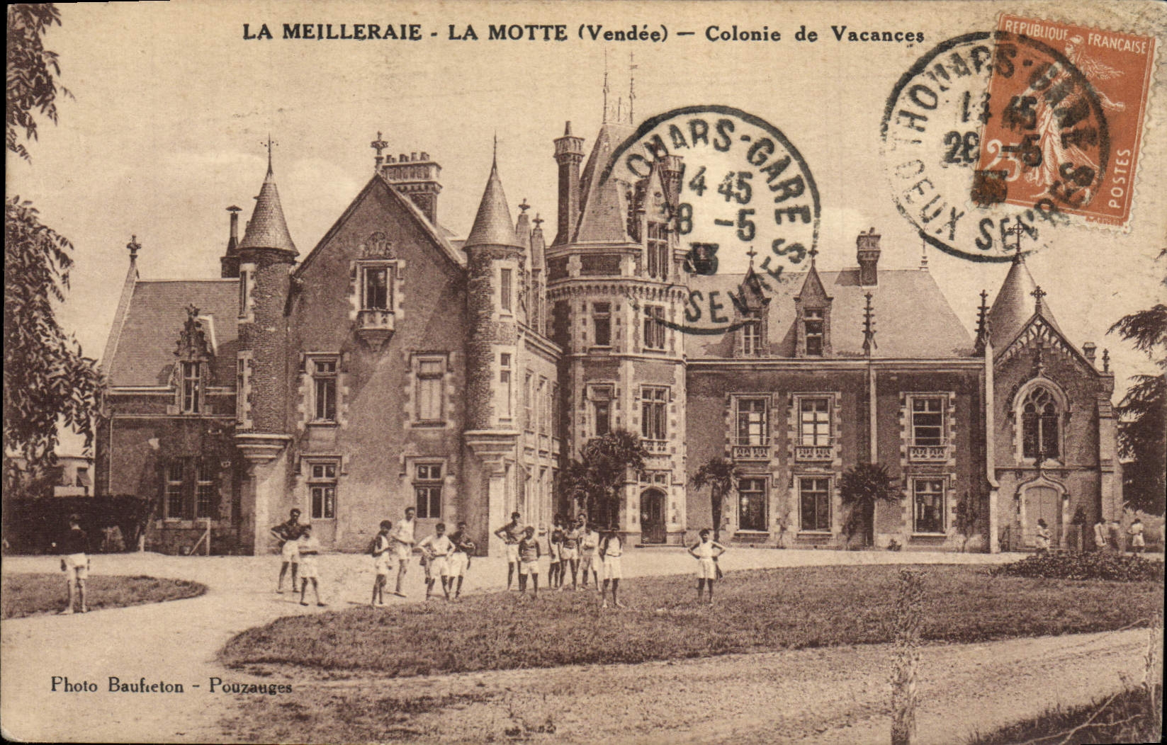 CPA Enfants Colonie de vacances La Meilleraie La Motte 