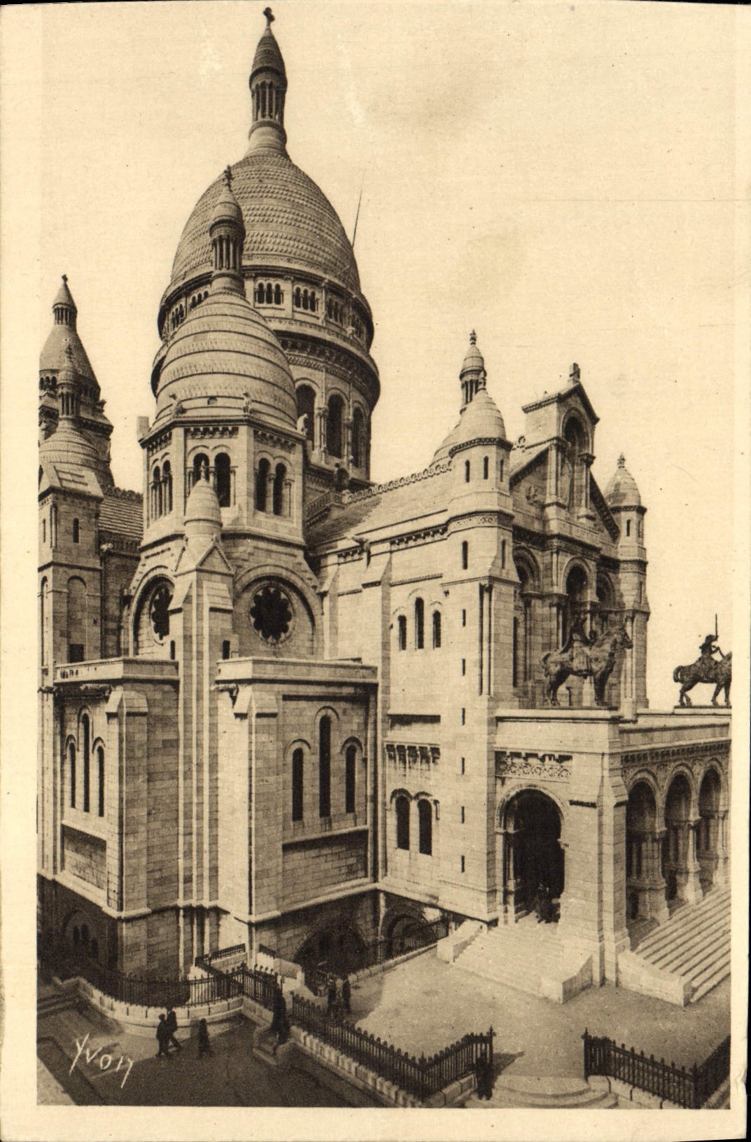 CPA Paris Basilique du Sacre Coeur de Montmartre 