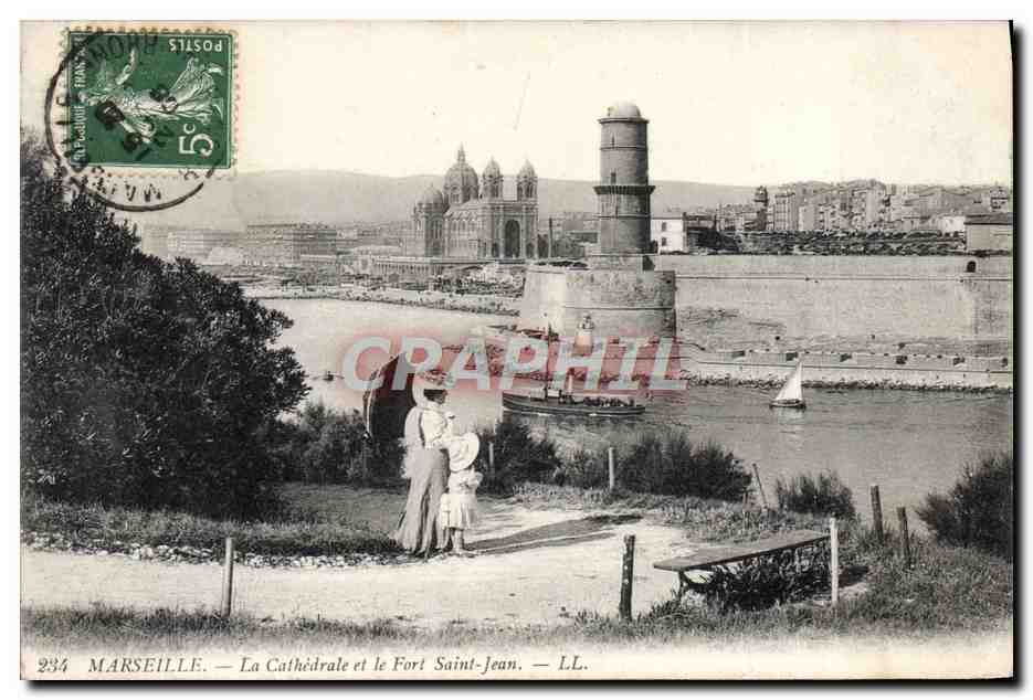 CPA Marseille La Cathedrale et le Fort St Jean