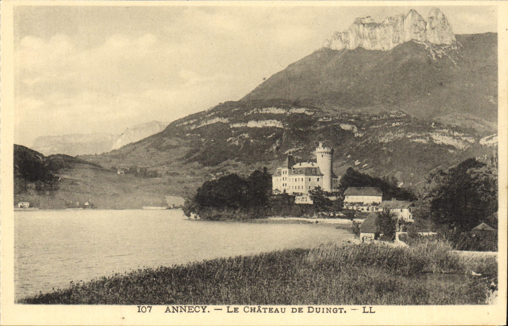 Annecy — Le Château de Duingt — LL