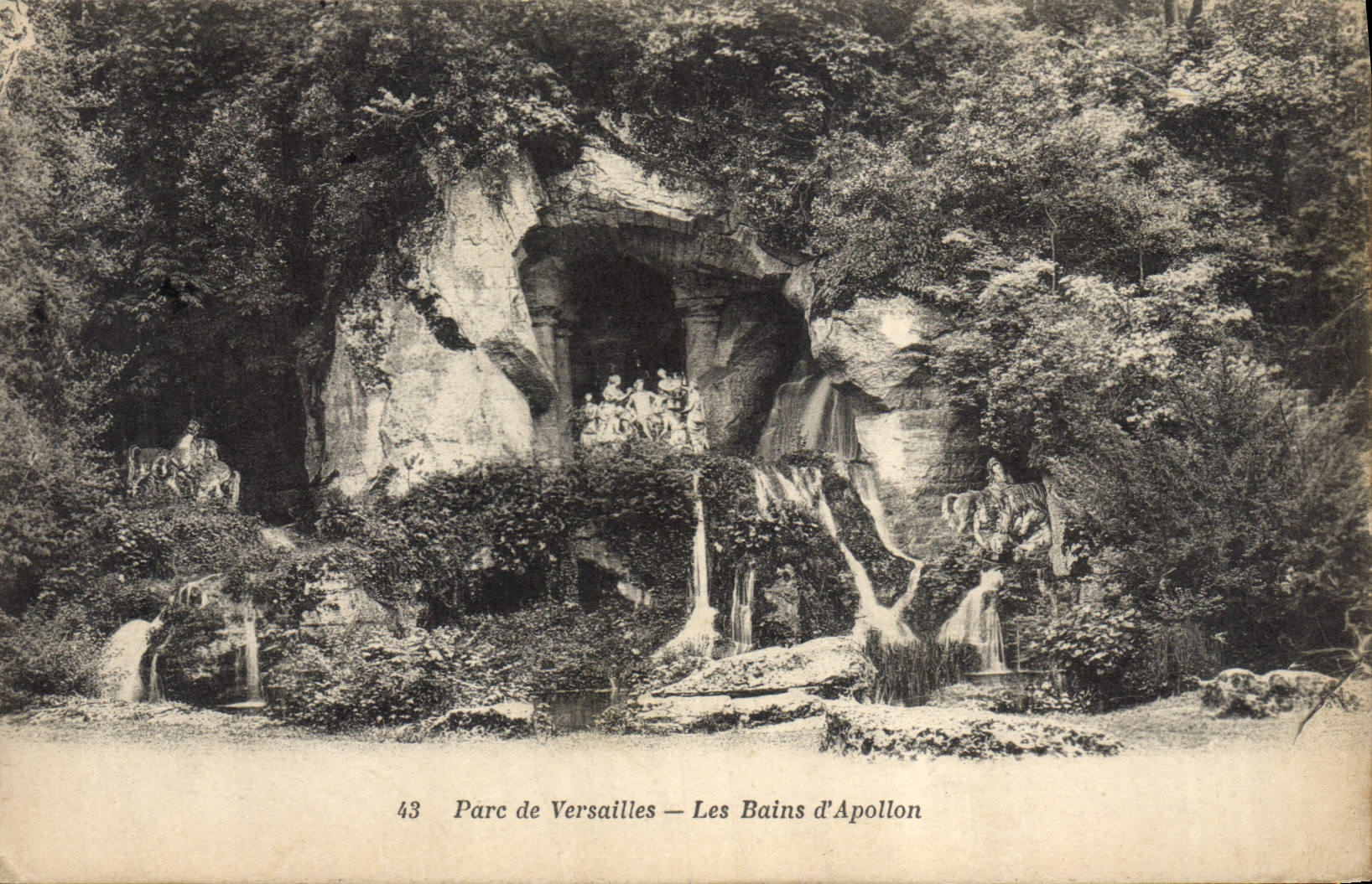 Parc de Versailles — Les Bains d'Apollon — Éditeur impr. Edna Versailles, n°43