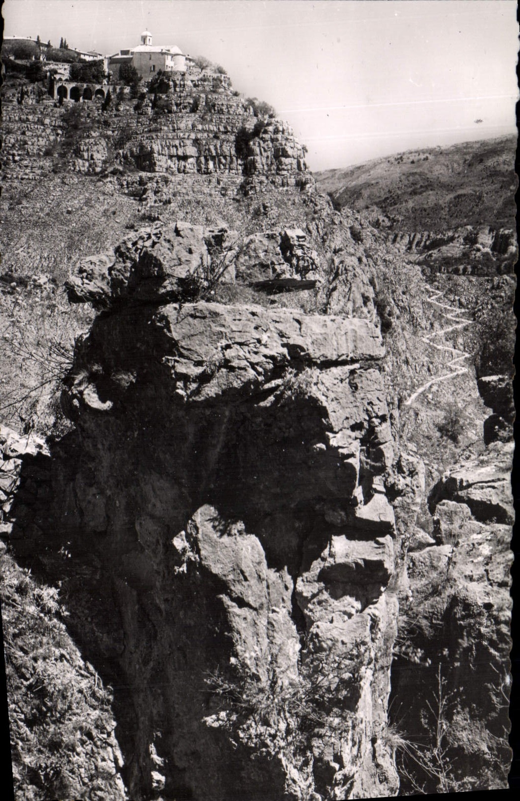 Gorges du Loup — Le Village de Gourdon — Le Chemin du Paradis — L. Gilletta & Cie, Nice