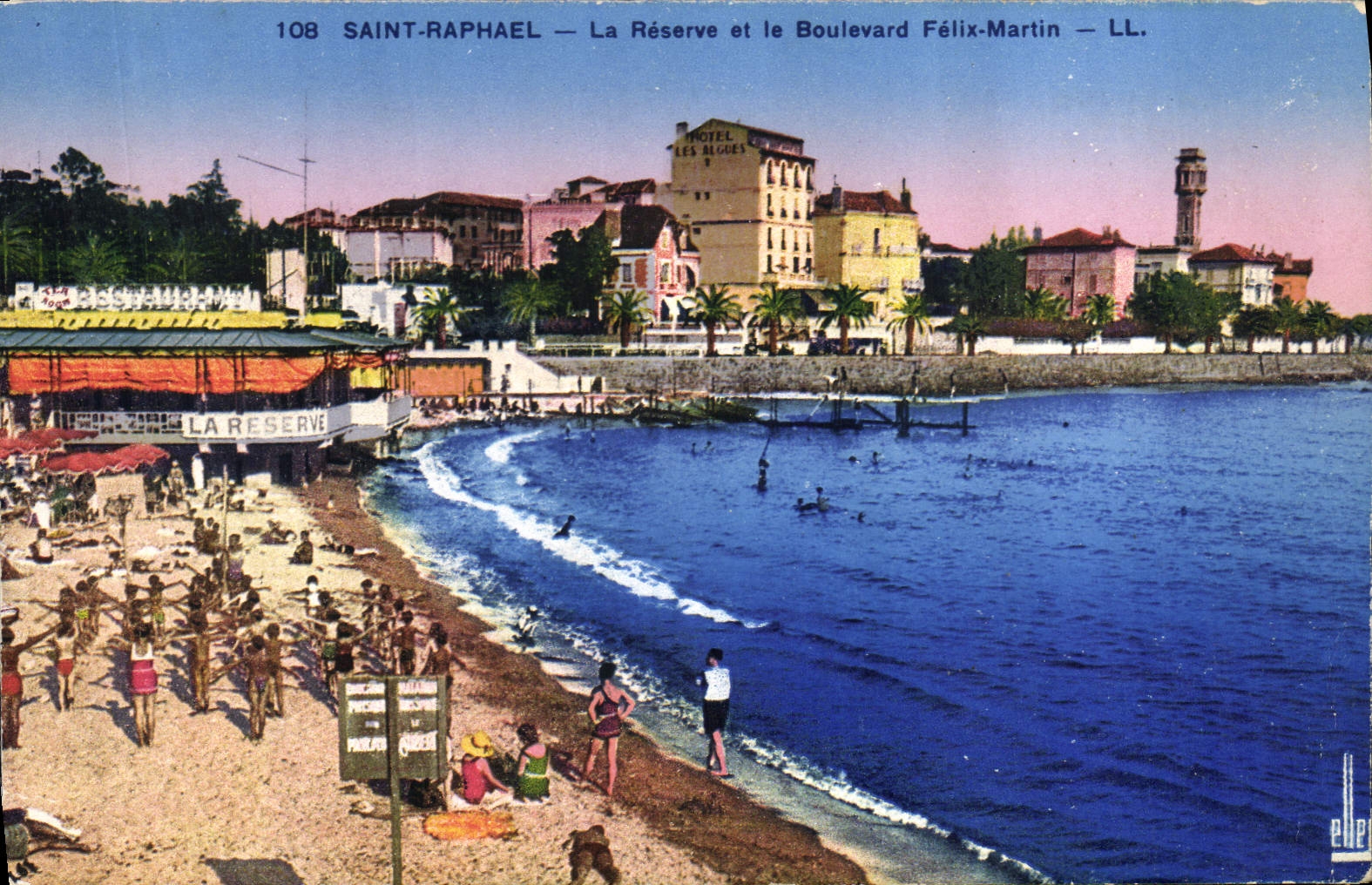 CPA Saint Raphael La Reserve et le Boulevard Felix Martin Gymnastique