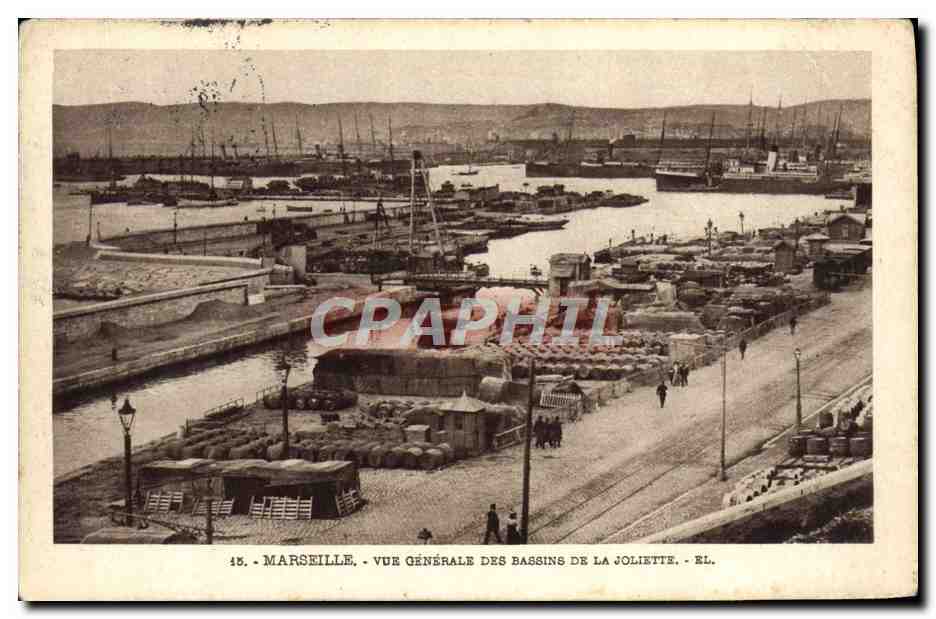 CPA Marseille Vue Generale Des Bassins De La Joliette