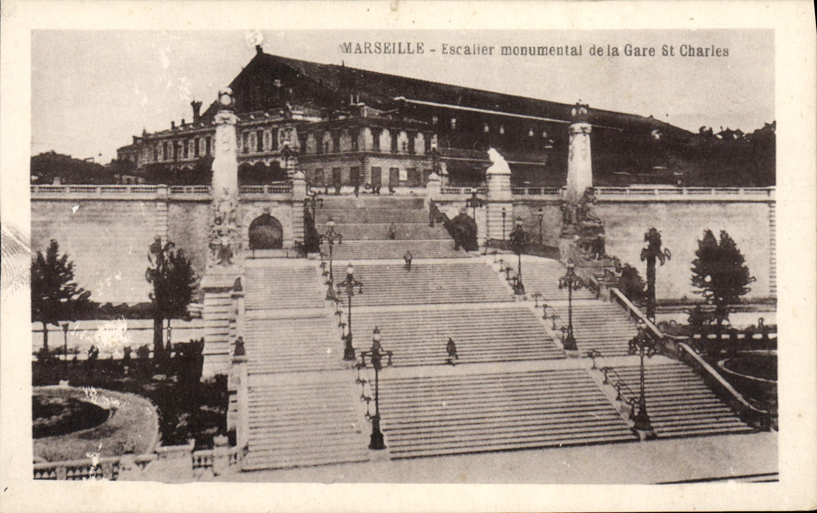CPA Marseille Escalier Monument De La Gare St Charles