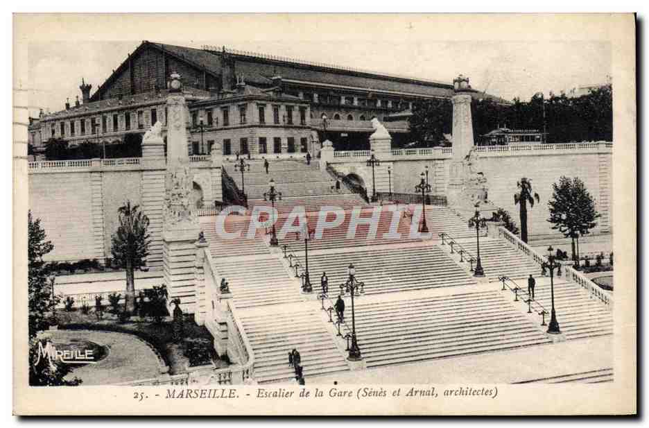 CPA Marseille Escalier Monument De La Gare St Charles