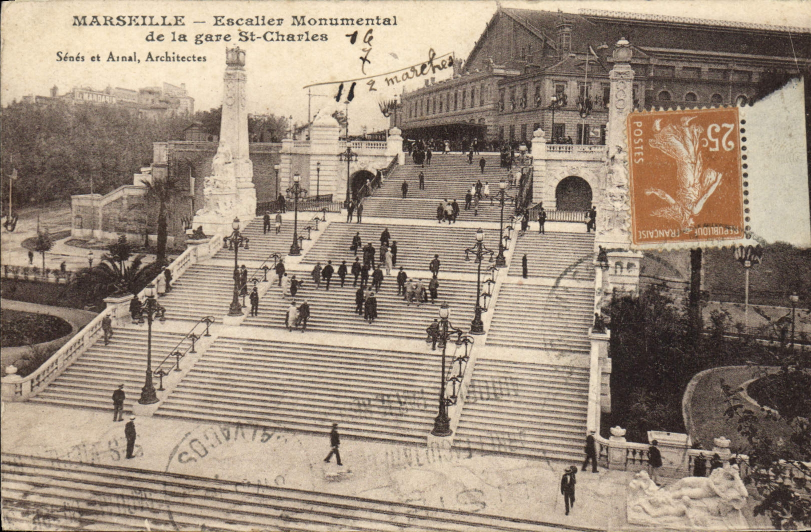 CPA Marseille Gare Et Escalier Monumental de la gare St Charles