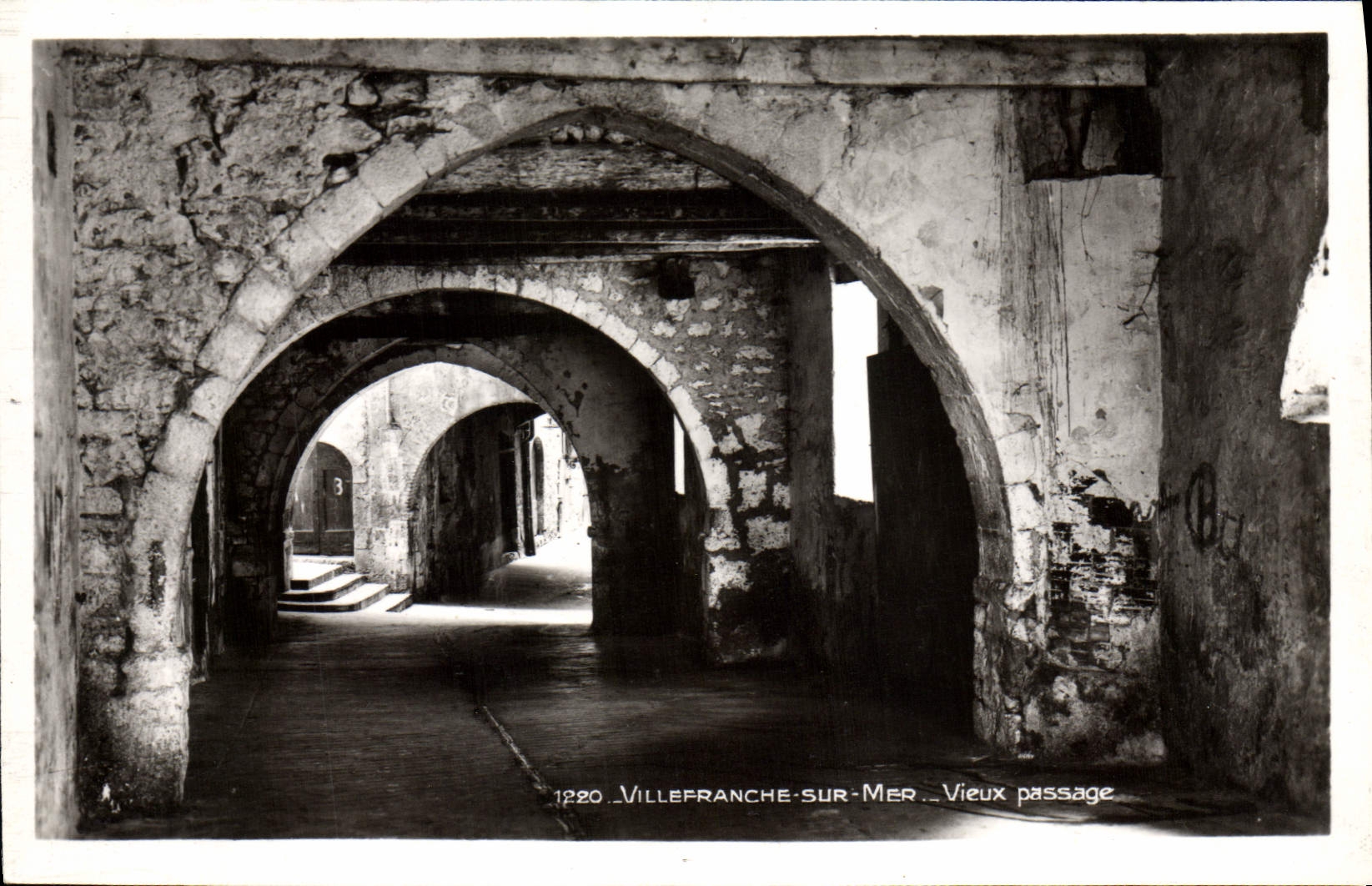 Villefranche-sur-Mer — Vieux passage — Édition La Cigogne, Nice