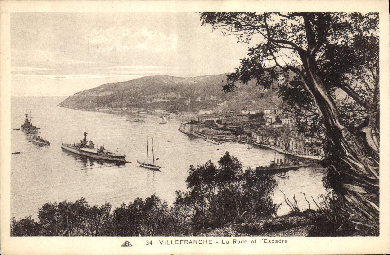 Villefranche - La Rade et l'Escadre — CPA n°34, éditeur ARD