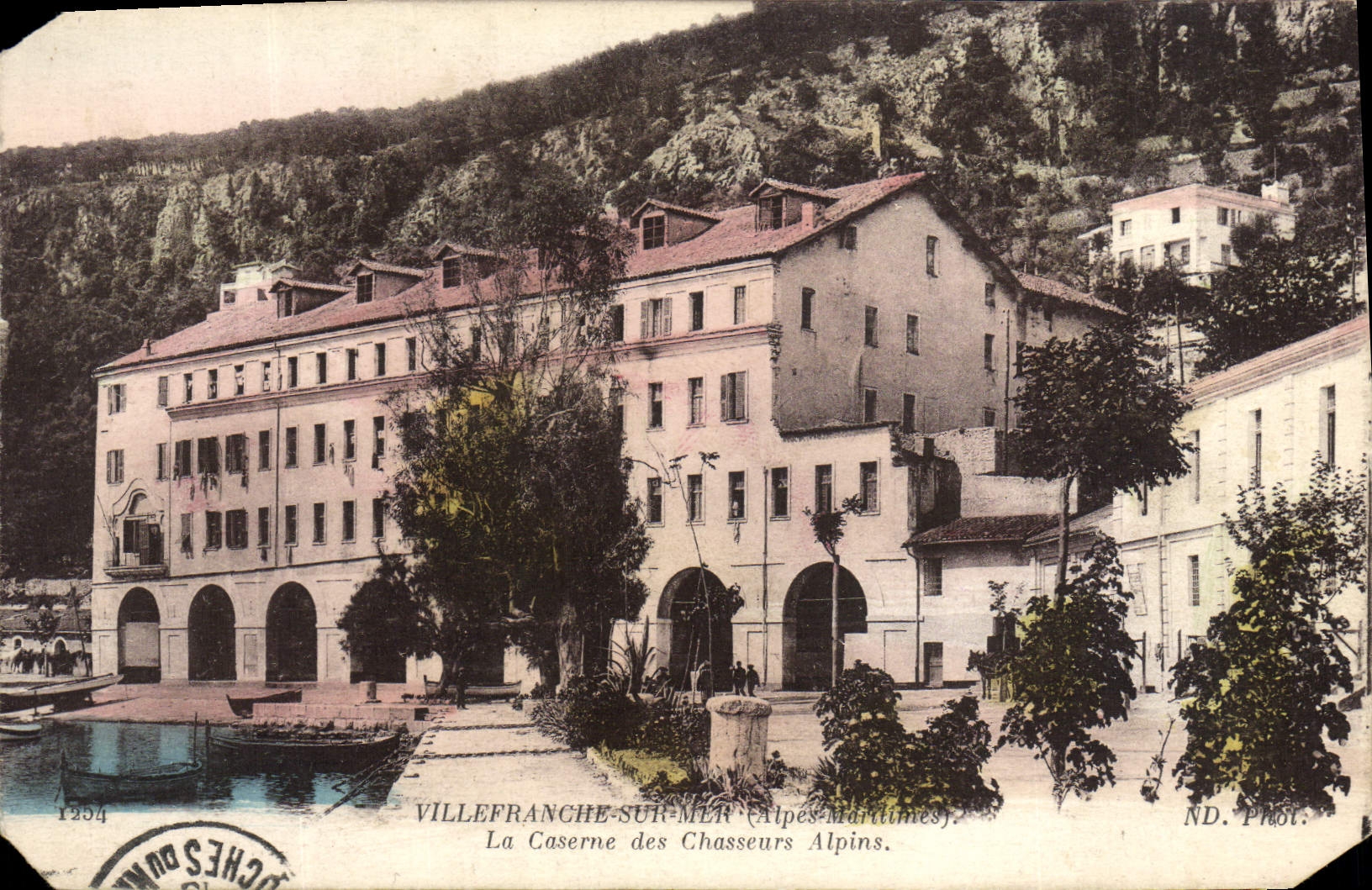 CPA Villefranche Sur Mer La Caserne Des Chasseurs Alpins Militaria 
