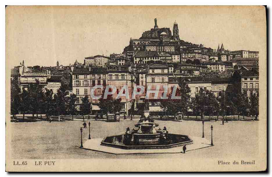 CPA Le Puy Place du Breuil