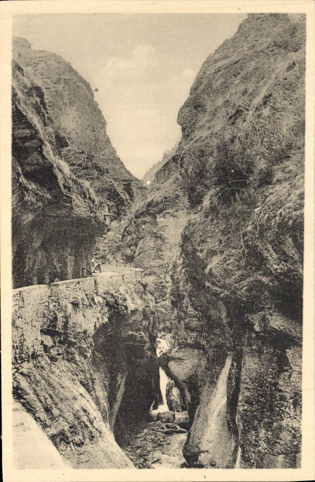 Les Gorges du Cians — Beuil (A.M.) — Edit. Long, Cians, Guillaume