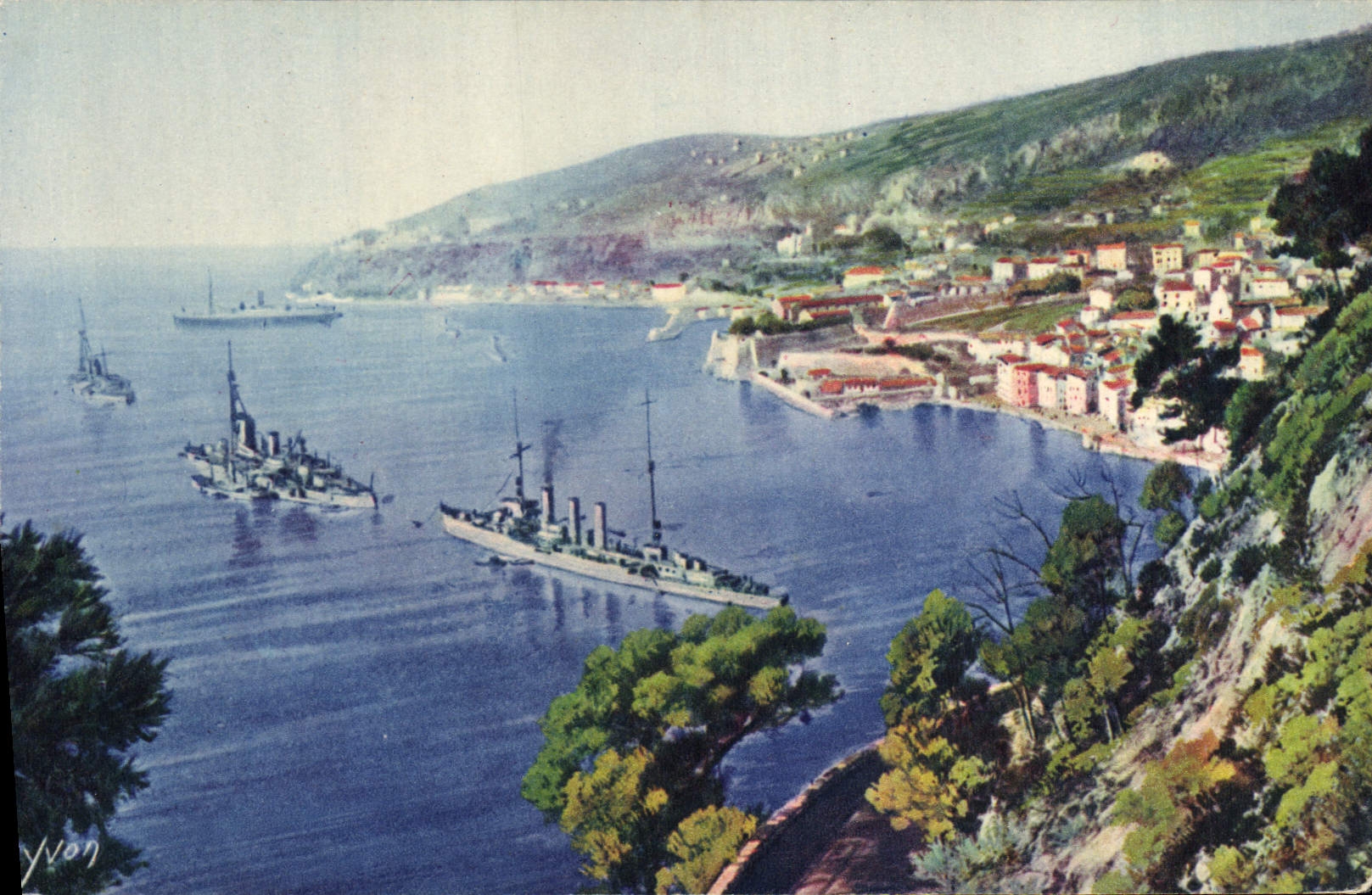 Villefranche (Alpes-Maritimes) — La rade et la ville vues de la Corniche — Éditions d'Art Yvon